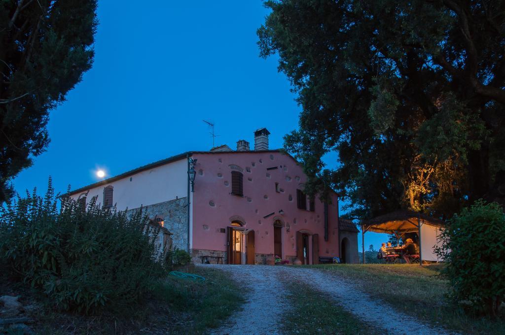 Agriturismo Colle Donatucci Guest House กัสตาลเญโต การ์ดุชชี ภายนอก รูปภาพ
